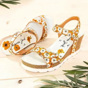 Julia Garden^Panama Jack Store