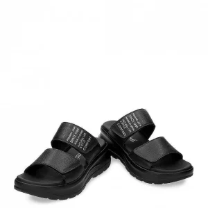 Nila^Panama Jack Fashion