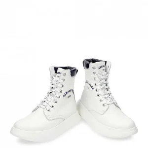 Yuca^Panama Jack Shop